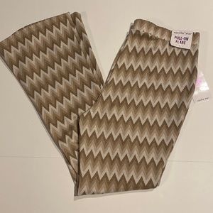 Vanilla Star Juniors 1X Chevron Pull On Flare Knit Pants New D30